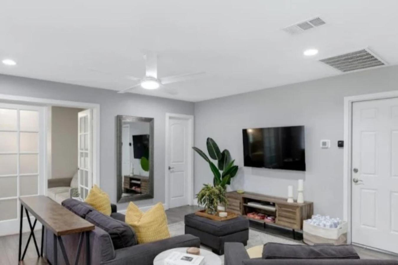 Private Casa Min Downtown Beaches Freeways Holiday home San Diego