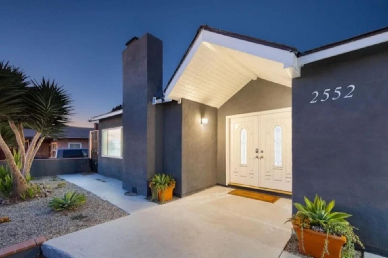 Private Casa Min Downtown Beaches Freeways Holiday home