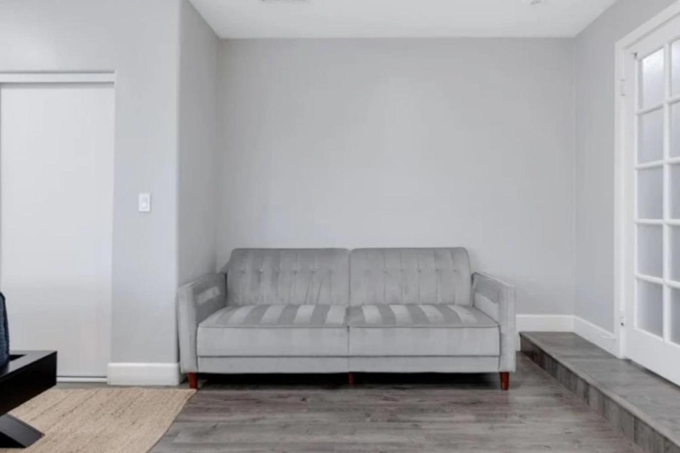 Private Casa Min Downtown Beaches Freeways Holiday home *