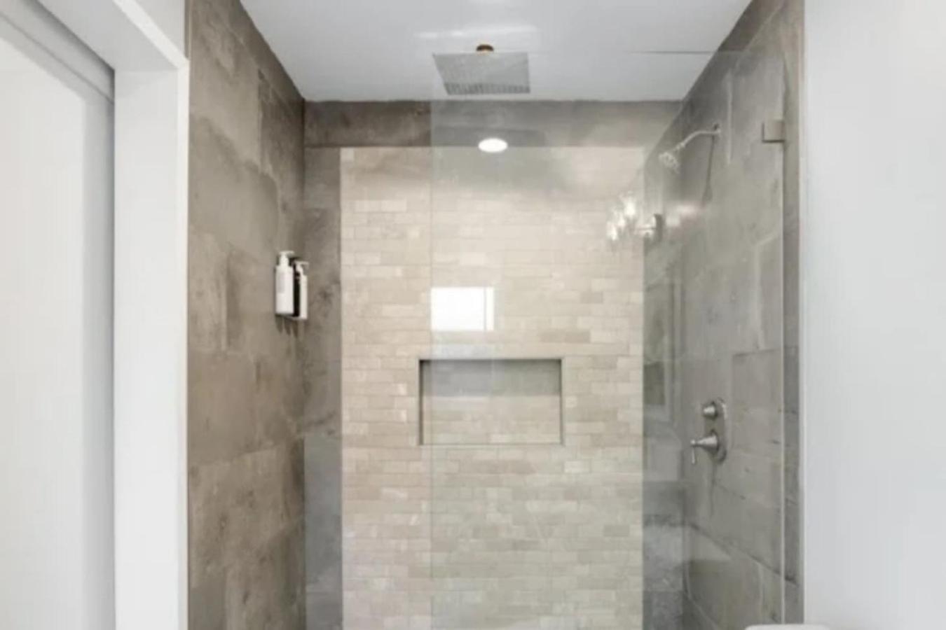 Private Casa Min Downtown Beaches Freeways *